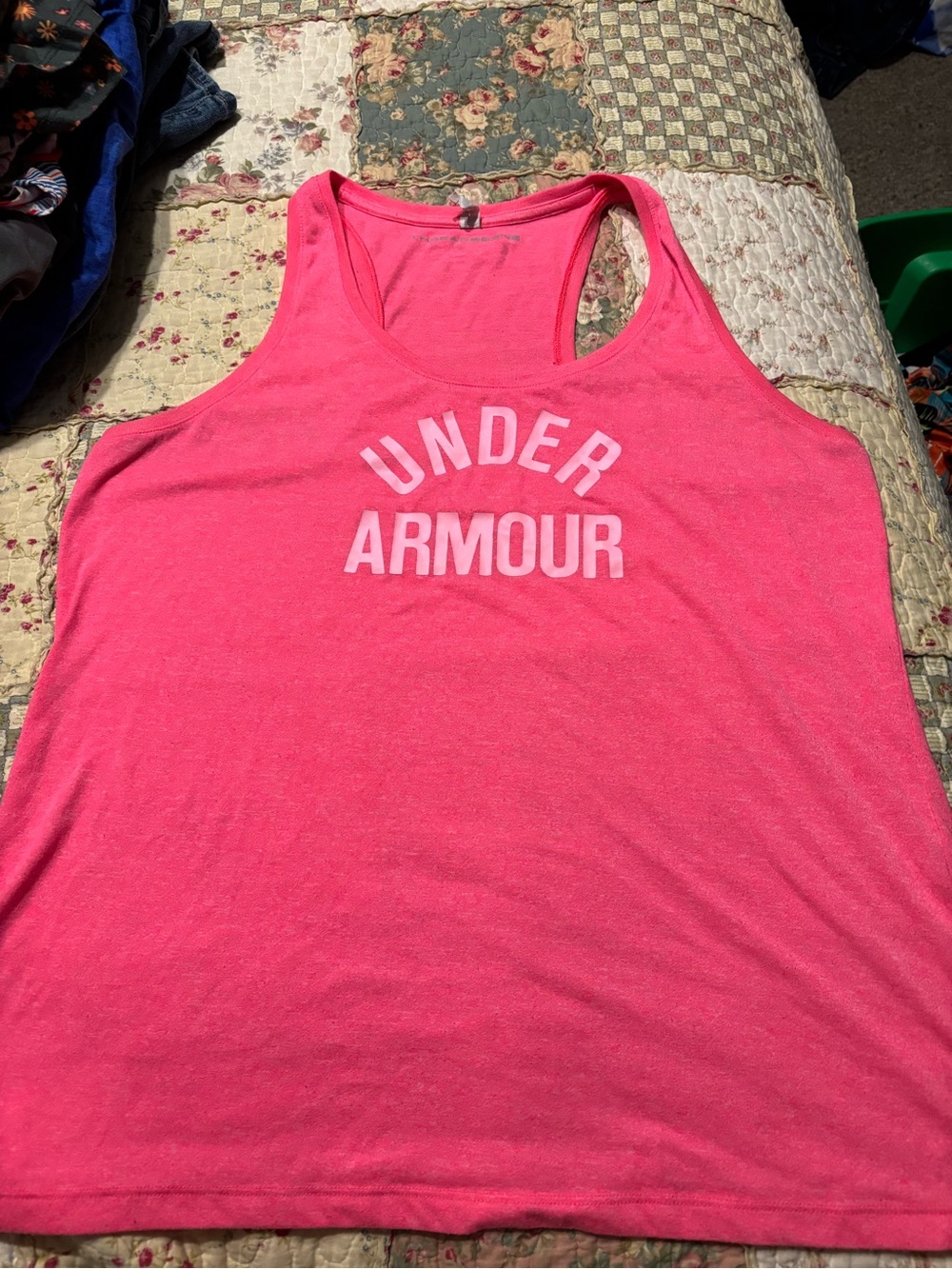 Under Armour Hot Pink Racerback Workout Tank Xl